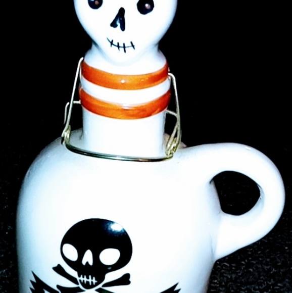 Decorations - Picture 2 of 4